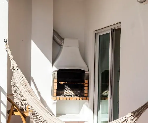 Algarve Vibes Apartment, Wifi, Pool, Ac, Bbq * Portimão