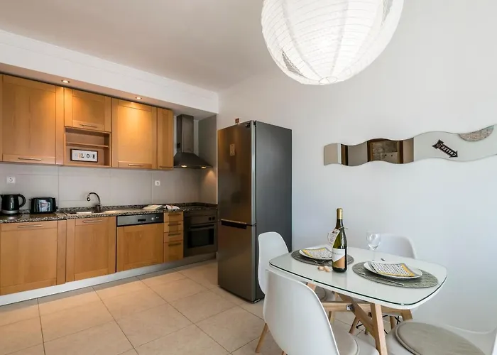 Algarve Vibes Apartment, Wifi, Pool, Ac, Bbq