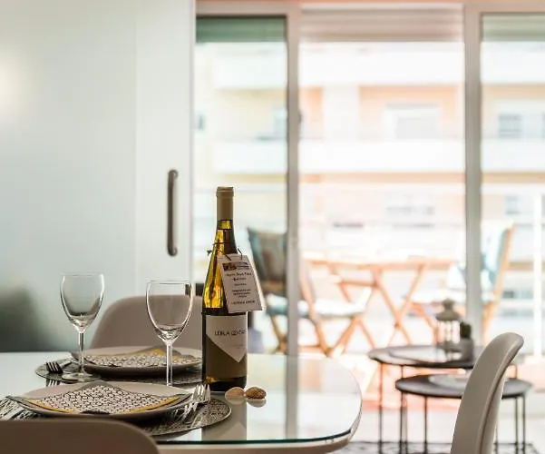 Algarve Vibes Apartment, Wifi, Pool, Ac, Bbq