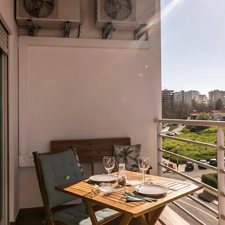 Algarve Vibes Apartment, Wifi, Pool, Ac, Bbq アパート ポルティマン
